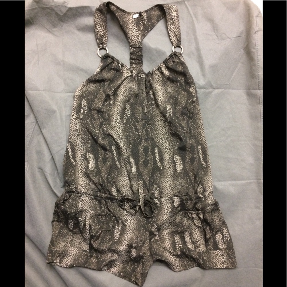 🌻 Guess Alligator Animal Print Romper Medium